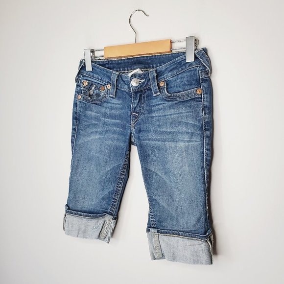 True Religion Bermuda Jean Shorts Size 25 – Light Wash Folded Cuff - Picture 2 of 9
